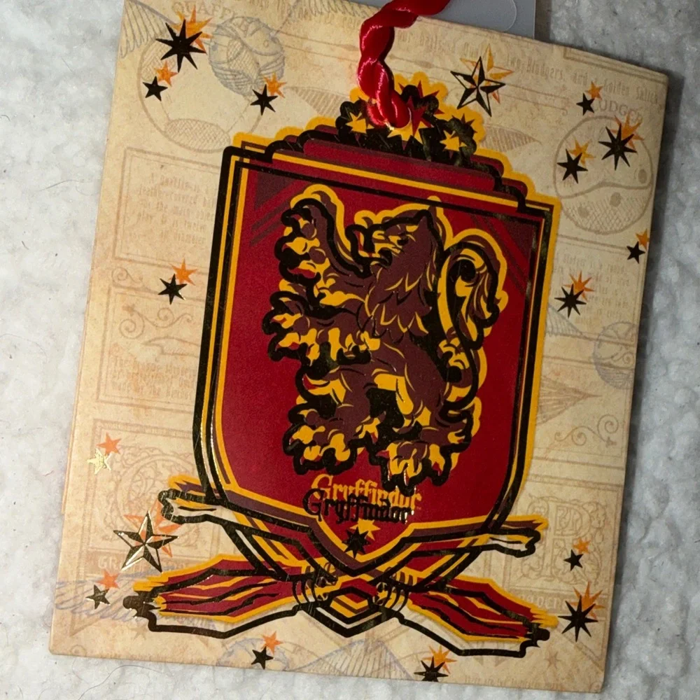 Gryffindor Crest Gift Bag Harry Potter By Hallmark Small‎ 4” x 5”